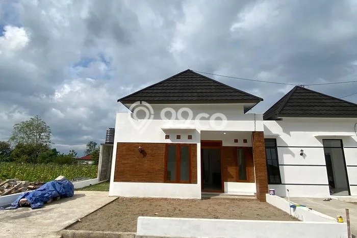 Hunian Strategis 2 KT LB 33m2 Kondisi Bagus di Maguwoharjo Hunian Strategis 2 KT LB 33m2 Kondisi Bagus di Maguwoharjo