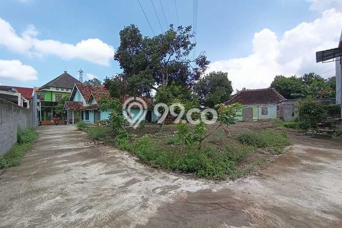 Tanah Komersial Dijual di Ngemplak Sleman 120m2 Tanah Komersial Dijual di Ngemplak Sleman 120m2