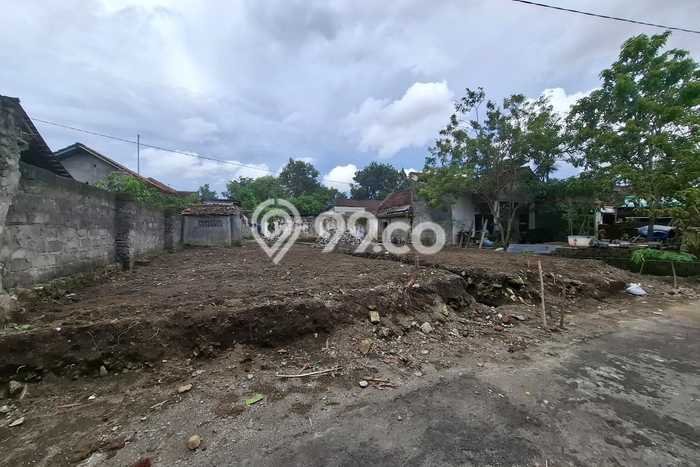 Lahan Dijual Lokasi Prambanan, Sleman dengan Luas Tanah 146m2 dan Status SHM Lahan Dijual Lokasi Prambanan, Sleman dengan Luas Tanah 146m2 dan Status SHM