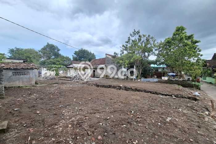 Lahan Dijual Lokasi Prambanan, Sleman dengan Luas Tanah 146m2 dan Status SHM Lahan Dijual Lokasi Prambanan, Sleman dengan Luas Tanah 146m2 dan Status SHM