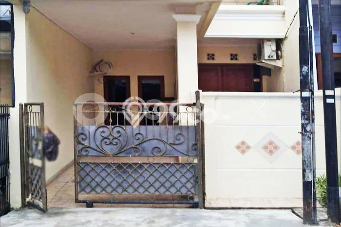 Hunian Cantik Modern Lb 150m2 di Kelapa Gading, Jakarta Utara Hunian Cantik Modern Lb 150m2 di Kelapa Gading, Jakarta Utara