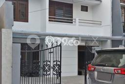 For Sale Rumah 4 Kamar Lokasi Strategis Bagus dan Strategis di Kelapa Gading For Sale Rumah 4 Kamar Lokasi Strategis Bagus dan Strategis di Kelapa Gading