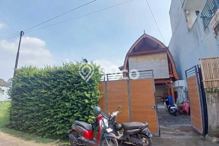 FOR SALE! Vila Kawasan , Area 150m2m², Lokasi Premium FOR SALE! Vila Kawasan , Area 150m2m², Lokasi Premium
