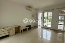 Rumah Elit Modern Tanpa Renovasi di Green Lake City Jakarta Barat Rumah Elit Modern Tanpa Renovasi di Green Lake City Jakarta Barat