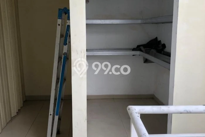 Jual Rumah Eksklusif 3 KT di Taman Kota, Jakarta Barat Jual Rumah Eksklusif 3 KT di Taman Kota, Jakarta Barat