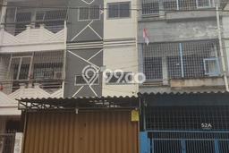 HARGA SPECIAL! Rumah Strategis lokasi Glodok, Luas 64m² LB 48m² HARGA SPECIAL! Rumah Strategis lokasi Glodok, Luas 64m² LB 48m²