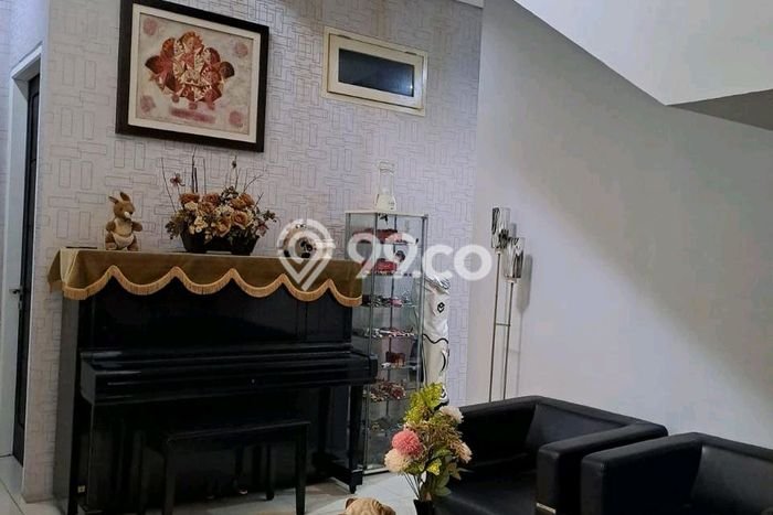Hunian Eksklusif Dijual LT 145m2 di Kebon Jeruk, Jakarta Barat Hunian Eksklusif Dijual LT 145m2 di Kebon Jeruk, Jakarta Barat