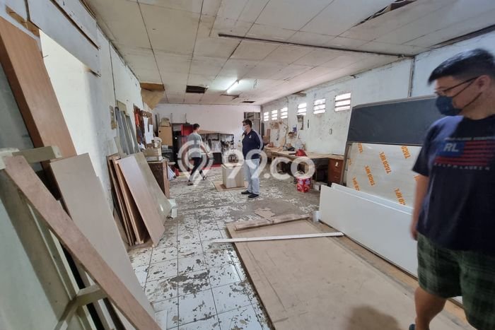Unit Gudang Dijual di Jakarta Utara LT 375m2 & LB 242m2 Unit Gudang Dijual di Jakarta Utara LT 375m2 & LB 242m2