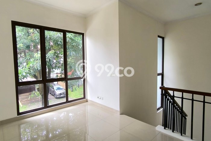 Rumah Elit Modern Tanpa Renovasi di BSD City Tangerang Rumah Elit Modern Tanpa Renovasi di BSD City Tangerang