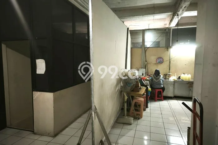 Ruko Dijual di Jakarta Utara LT 64m2 & LB 180m2 Lokasi Terbaik! Ruko Dijual di Jakarta Utara LT 64m2 & LB 180m2 Lokasi Terbaik!