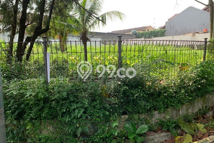 Tanah Dijual Lokasi Strategis di Jakarta Selatan dengan Luas 426m2 Tanah Dijual Lokasi Strategis di Jakarta Selatan dengan Luas 426m2