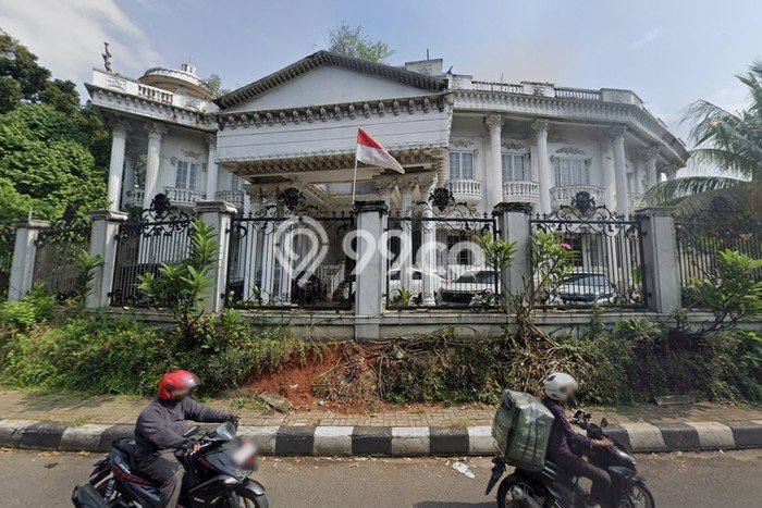 Komersial Disewa di Jakarta Selatan dengan LB 75m2 Area Komersial Ramai Komersial Disewa di Jakarta Selatan dengan LB 75m2 Area Komersial Ramai