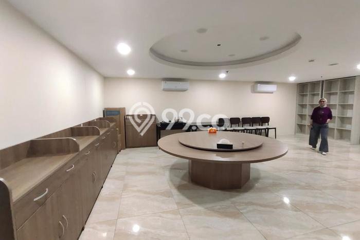 Komersial Bagus Dijual LB 196m2 Lokasi Strategis Jakarta Selatan Area Cocok untuk Bisnis Komersial Bagus Dijual LB 196m2 Lokasi Strategis Jakarta Selatan Area Cocok untuk Bisnis