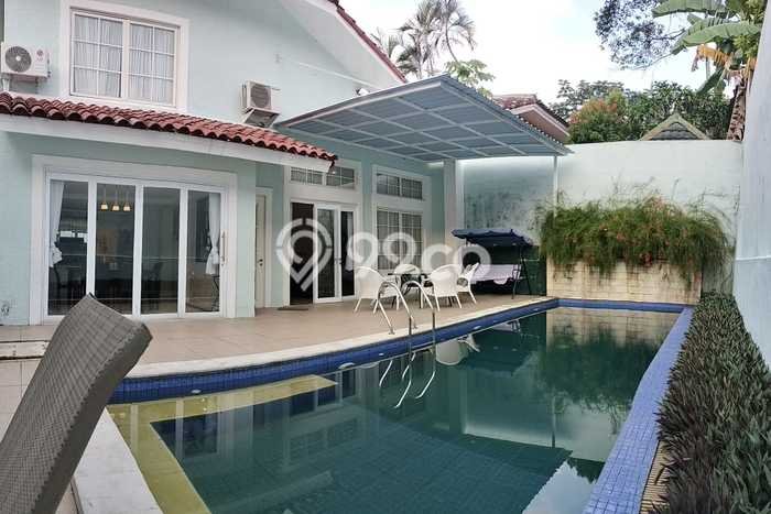 Rumah Luxury Modern Siap Huni di Sentul City Bogor Rumah Luxury Modern Siap Huni di Sentul City Bogor