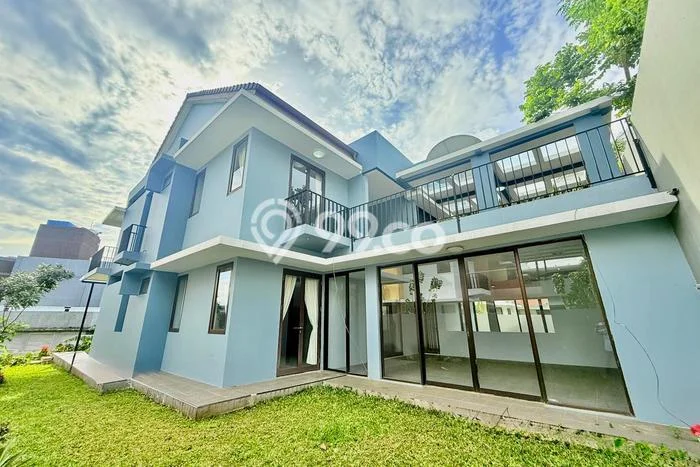 Rumah Luxury Modern Siap Huni di Sentul City Bogor Rumah Luxury Modern Siap Huni di Sentul City Bogor