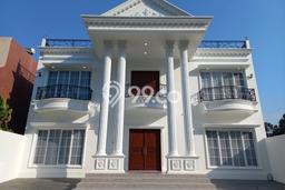 Rumah Elit LB 420m2 Siap Huni Desain Elegan di Sentul City, Bogor Rumah Elit LB 420m2 Siap Huni Desain Elegan di Sentul City, Bogor
