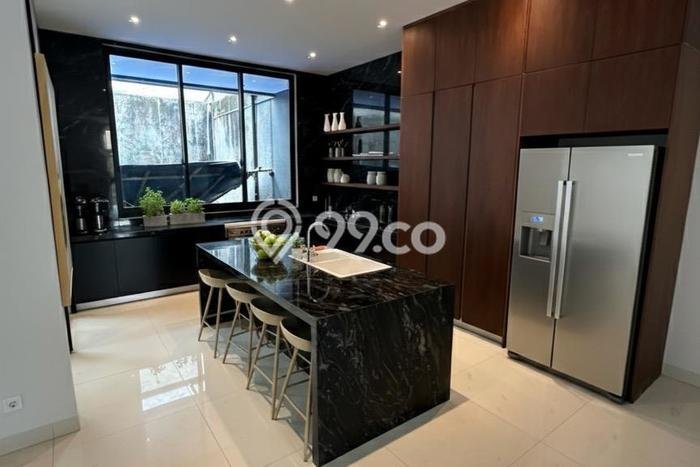For Sale! Luxury House LT 300m2 Desain Modern di Sentul City For Sale! Luxury House LT 300m2 Desain Modern di Sentul City