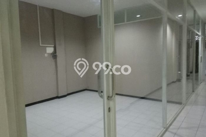 Unit Komersial Disewakan di Surabaya Kawasan Strategis Harga Kompetitif Unit Komersial Disewakan di Surabaya Kawasan Strategis Harga Kompetitif