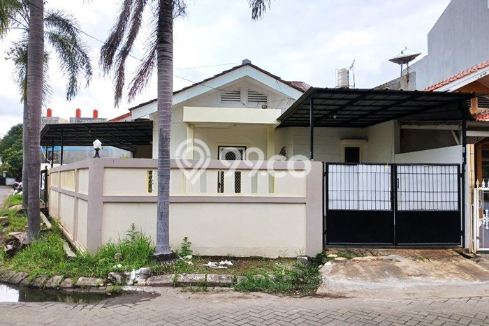 Jual Rumah Mewah Elegan Dengan View Cantik di Taman Surya, Jakarta Barat Jual Rumah Mewah Elegan Dengan View Cantik di Taman Surya, Jakarta Barat