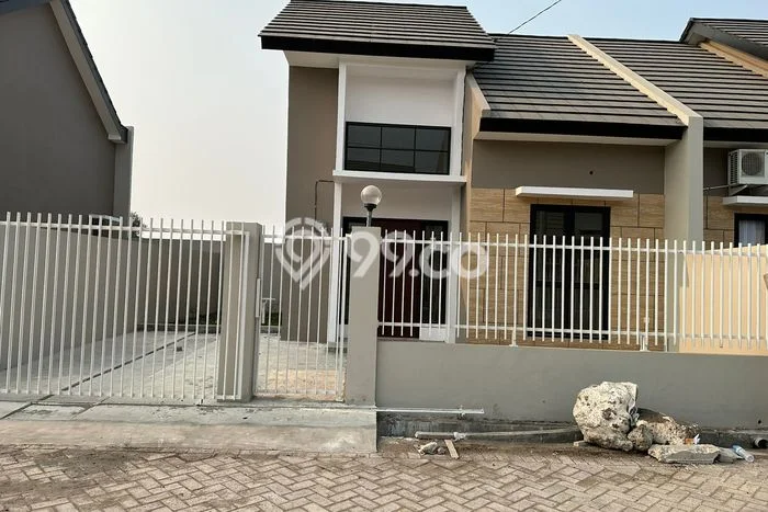 Dijual Cepat Rumah Bagus Siap Huni LB 72m2 di Gedangan, Sidoarjo Dijual Cepat Rumah Bagus Siap Huni LB 72m2 di Gedangan, Sidoarjo