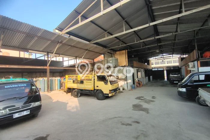 Gudang Dijual di Bandung LT 540m2 & LB 525m2 Lokasi Terbaik! Gudang Dijual di Bandung LT 540m2 & LB 525m2 Lokasi Terbaik!