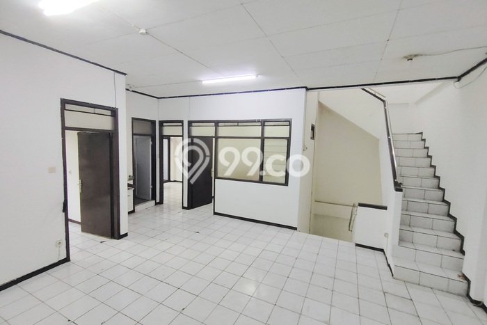 Untuk Dijual! Ruko di Moch Toha Bandung LT 108m2 / LB 200m2 Kawasan Bisnis Untuk Dijual! Ruko di Moch Toha Bandung LT 108m2 / LB 200m2 Kawasan Bisnis