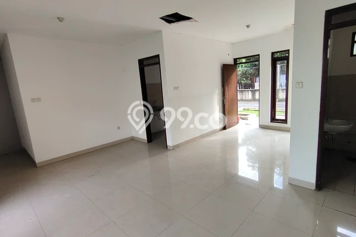 Dijual Cepat Rumah Bagus Siap Huni LB 180m2 di Regol, Bandung Dijual Cepat Rumah Bagus Siap Huni LB 180m2 di Regol, Bandung
