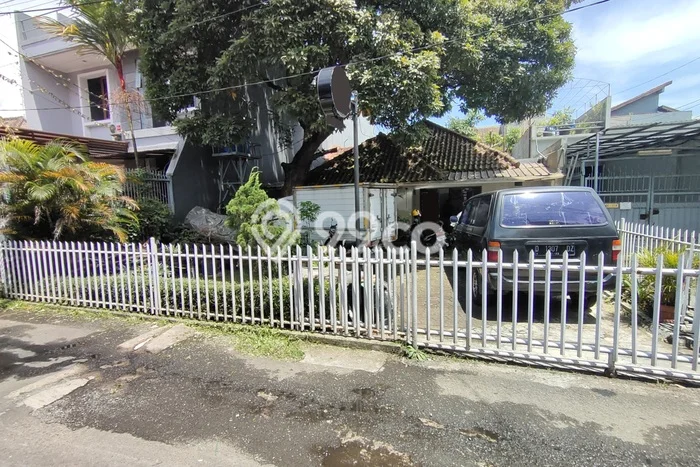 For Sale! Luxury House LT 213m2 Desain Modern di Braga For Sale! Luxury House LT 213m2 Desain Modern di Braga