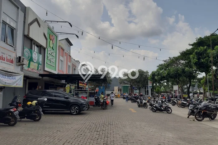 Disewakan Ruko di Kawasan Ramai Bintaro Luas 64m2 Disewakan Ruko di Kawasan Ramai Bintaro Luas 64m2
