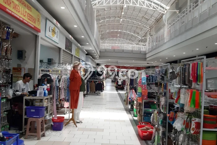 Komersial Bagus LT 6m2 LB 6m2 Dijual di Cisauk Tangerang Komersial Bagus LT 6m2 LB 6m2 Dijual di Cisauk Tangerang