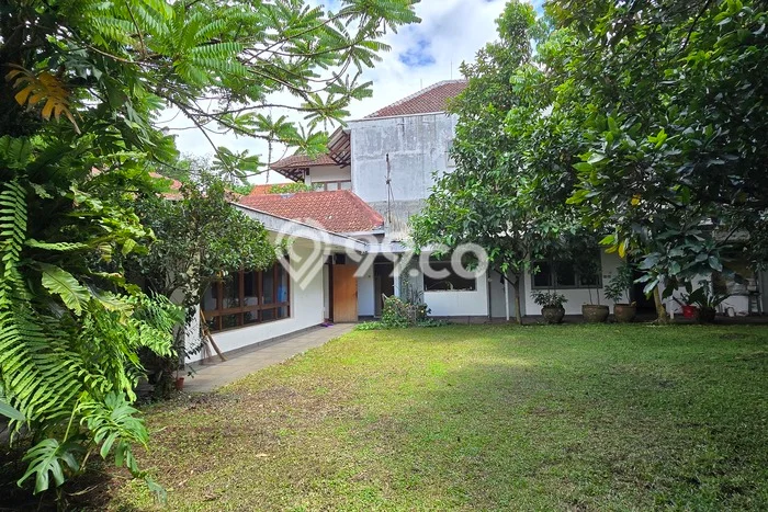 Rumah Kondisi Baik Disewakan di Setiabudi, Bandung LT 1260m2, LB 600m2 Rumah Kondisi Baik Disewakan di Setiabudi, Bandung LT 1260m2, LB 600m2