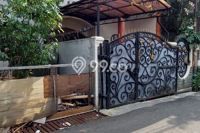 For Sale Hunian Rumah Nyaman 3 Kamar di Pondok Bambu, Jakarta Timur For Sale Hunian Rumah Nyaman 3 Kamar di Pondok Bambu, Jakarta Timur