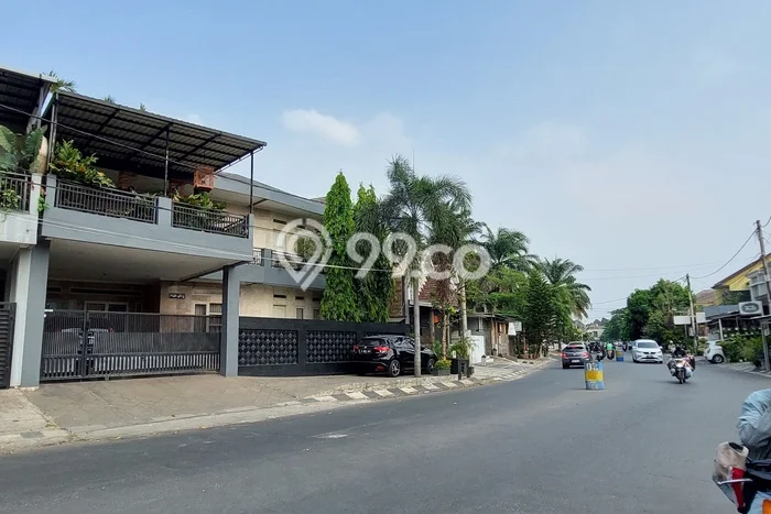 For Sale! Premium House LT 158m2 Desain Modern di Jatiwarna For Sale! Premium House LT 158m2 Desain Modern di Jatiwarna