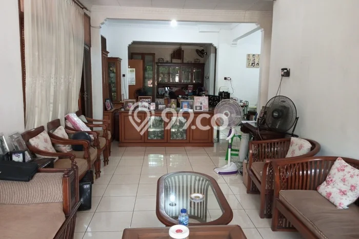 Rumah Luxury Modern Siap Huni di Buaran Jakarta Timur Rumah Luxury Modern Siap Huni di Buaran Jakarta Timur