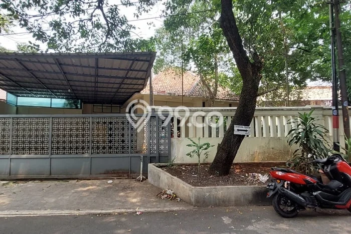 Dijual Rumah Premium dengan Fasilitas Sekitar Lengkap di Menteng, Jakarta Pusat Dijual Rumah Premium dengan Fasilitas Sekitar Lengkap di Menteng, Jakarta Pusat