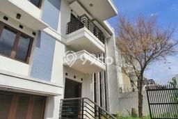 Hunian Elit LB 400m2 Siap Huni Desain Elegan di Pondok Indah, Jakarta Selatan Hunian Elit LB 400m2 Siap Huni Desain Elegan di Pondok Indah, Jakarta Selatan