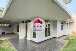 Ready to Use! Luxury House LT 219m2 Desain Modern di Pondok Indah Ready to Use! Luxury House LT 219m2 Desain Modern di Pondok Indah