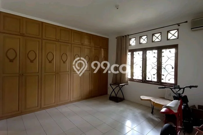 Dijual Rumah Mewah Exclusive di Ciputat Timur, Tangerang Selatan Dijual Rumah Mewah Exclusive di Ciputat Timur, Tangerang Selatan