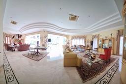 Ready to Use! Luxury House LT 900m2 Desain Modern di Lebak Bulus Ready to Use! Luxury House LT 900m2 Desain Modern di Lebak Bulus