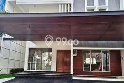 Rumah Mewah Dijual LT 240m2 di Tangerang, Tangerang Rumah Mewah Dijual LT 240m2 di Tangerang, Tangerang