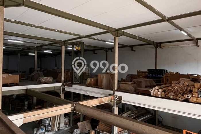 Unit Gudang Dijual di Jakarta Barat LT 827m2 & LB 1400m2 Unit Gudang Dijual di Jakarta Barat LT 827m2 & LB 1400m2