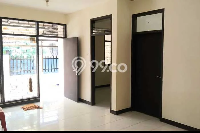 PILIHAN TEPAT! Rumah kawasan Kopo, 4 KT, Dekat Mall, Luas 102m² LB 90m² PILIHAN TEPAT! Rumah kawasan Kopo, 4 KT, Dekat Mall, Luas 102m² LB 90m²