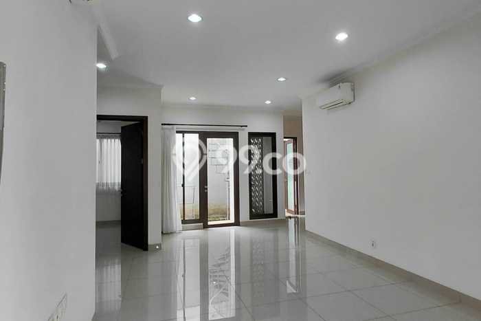 Sewa Rumah Murah di Summarecon Bandung Bandung dengan 5 KT Sewa Rumah Murah di Summarecon Bandung Bandung dengan 5 KT