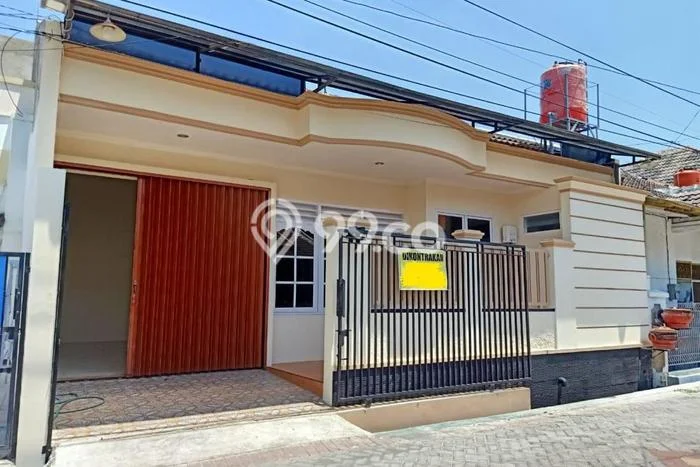 FEATURED! Rumah di Semarang Utara, 2 KT, Lokasi Strategis, Luas 120m² LB 110m² FEATURED! Rumah di Semarang Utara, 2 KT, Lokasi Strategis, Luas 120m² LB 110m²