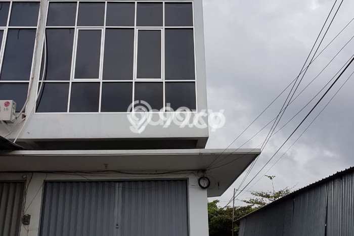Ruko Kawasan Premium Kawasan Gayamsari, Luas 180m², Jalan Raya Ruko Kawasan Premium Kawasan Gayamsari, Luas 180m², Jalan Raya