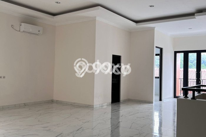 Rumah 5 KT 4 KM LT 126m², Luas Bangunan 252m² di Gunung Pati, Semarang Rumah 5 KT 4 KM LT 126m², Luas Bangunan 252m² di Gunung Pati, Semarang