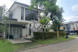 Rumah Terawat di , Bogor, Luas 350m2m² Bangunan 220m2m² HARGA MENARIK! Rumah Terawat di , Bogor, Luas 350m2m² Bangunan 220m2m² HARGA MENARIK!