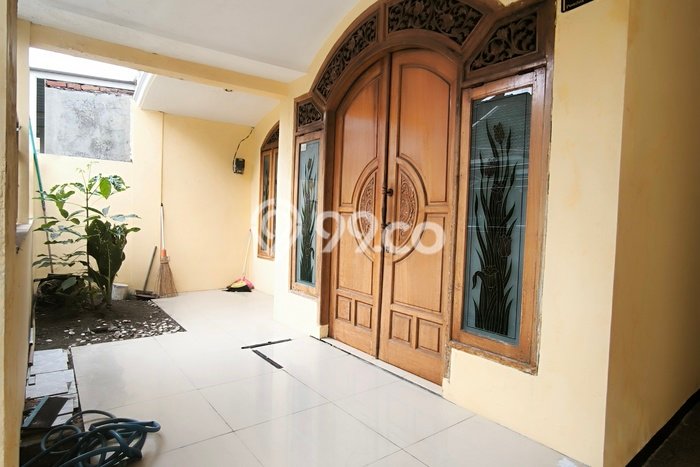 Dijual Rumah 2 Kamar Lokasi Strategis Bagus dan Strategis di Wiyung Dijual Rumah 2 Kamar Lokasi Strategis Bagus dan Strategis di Wiyung
