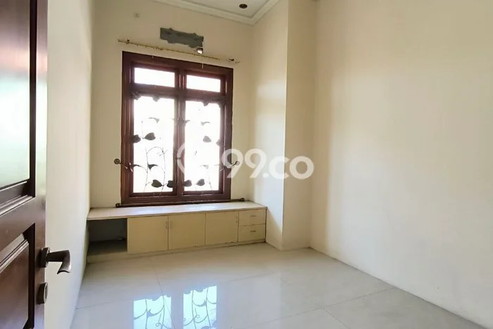 Siap Huni Hunian Elit 8 Kamar di Gayungan Dekat ke Mana Saja Siap Huni Hunian Elit 8 Kamar di Gayungan Dekat ke Mana Saja