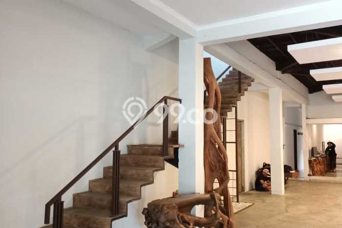 LOKASI PREMIUM! Komersial Kawasan Usaha di Surya Sumantri, Luas 666m², Siap Operasional LOKASI PREMIUM! Komersial Kawasan Usaha di Surya Sumantri, Luas 666m², Siap Operasional